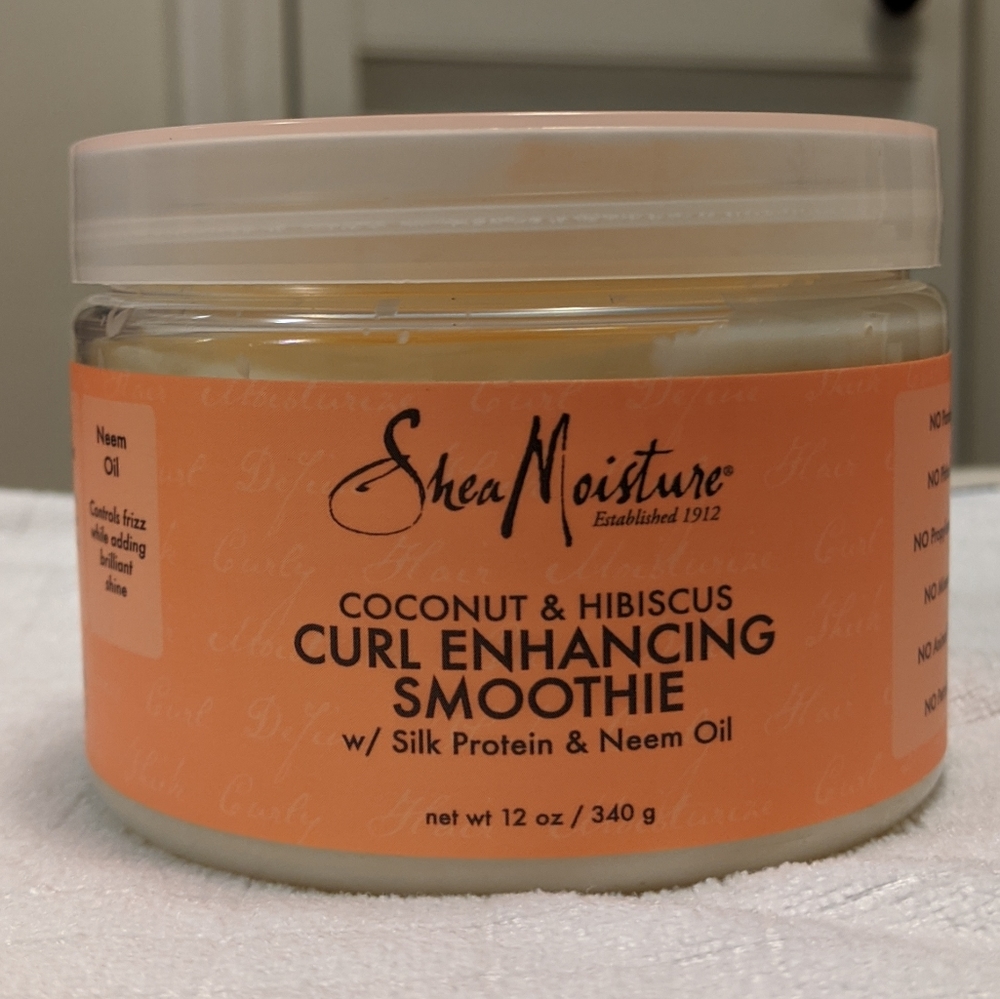 SheaMoisture's Coconut & Hibiscus Curl Smoothie